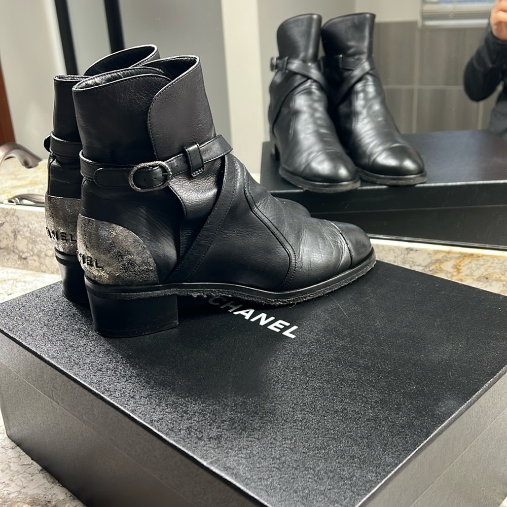 CHANEL   Black Leather Women's Boots - Picture 7 of 17